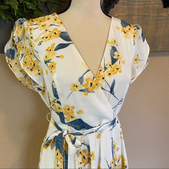 EUC Lulus French Countryside White and Yellow Floral Print High-Low Dress - Picture 3 of 14